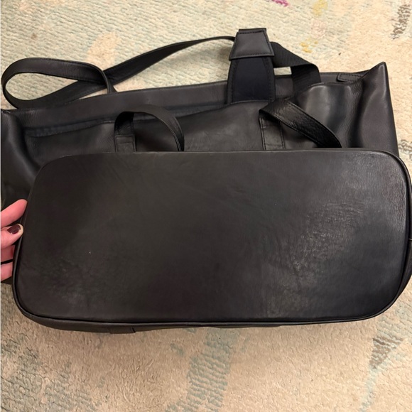 Latico Black Large Leather Tote - Picture 7 of 8